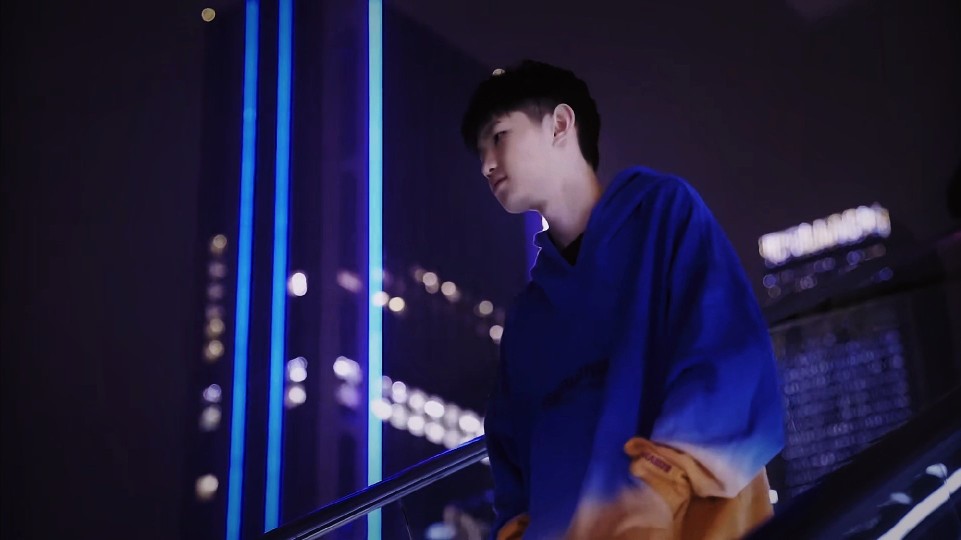 不止是一个
