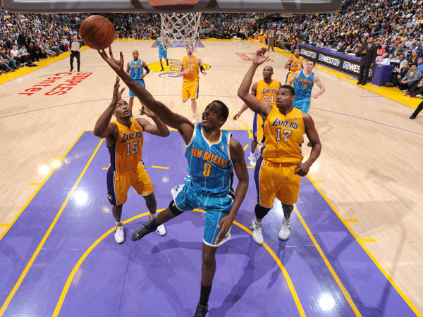 也有双手捧 也有双手捧