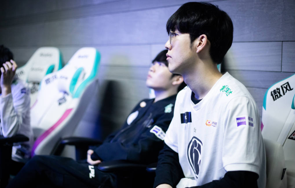 通过点亮球 通过点亮球