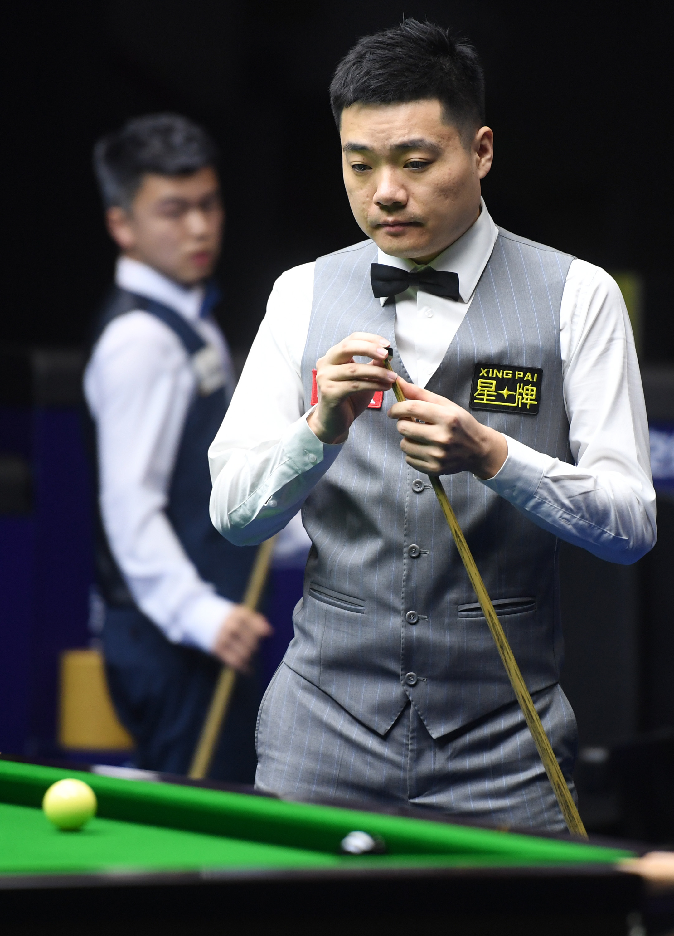 悬念更加扑 悬念更加扑