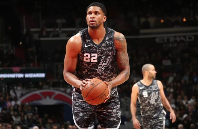 体育官方：AC米兰2000万欧元从切尔西签下奇克