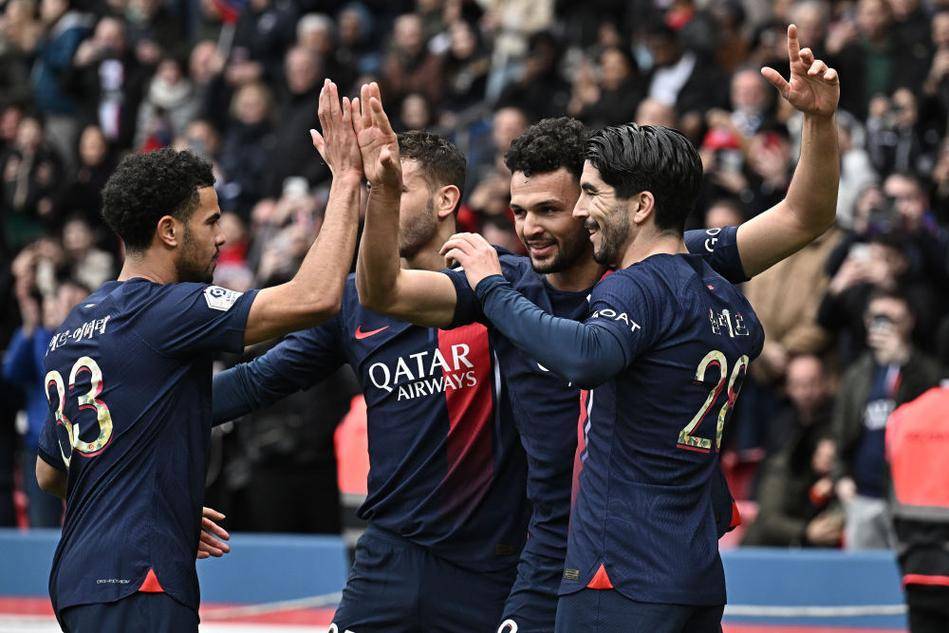 领先一方更 领先一方更